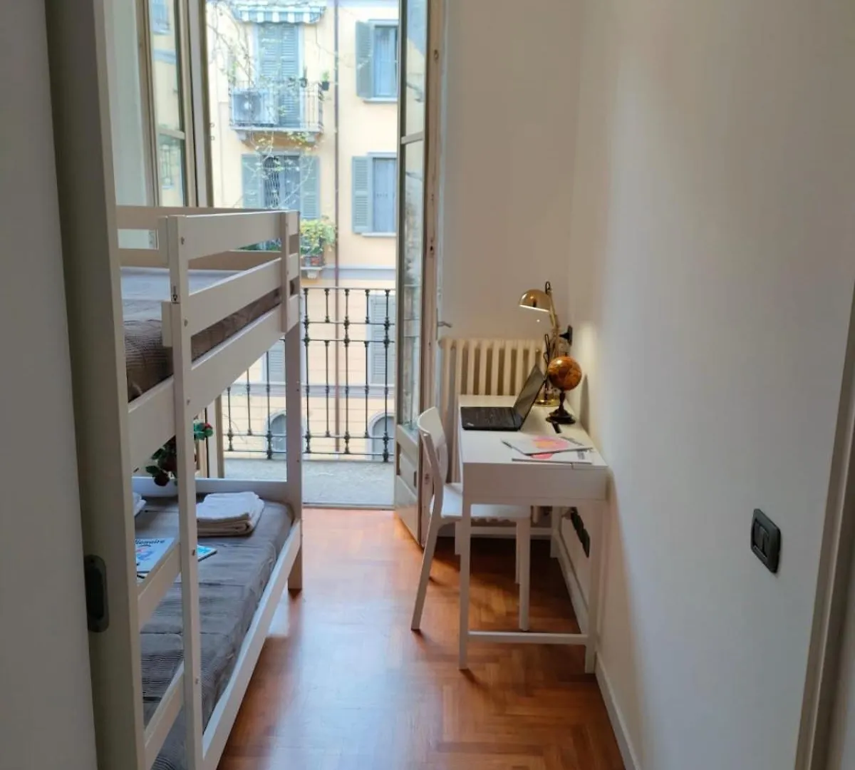 Esclusive & Elegant Loft, Duomo 10 Minutes Apartment Milan
