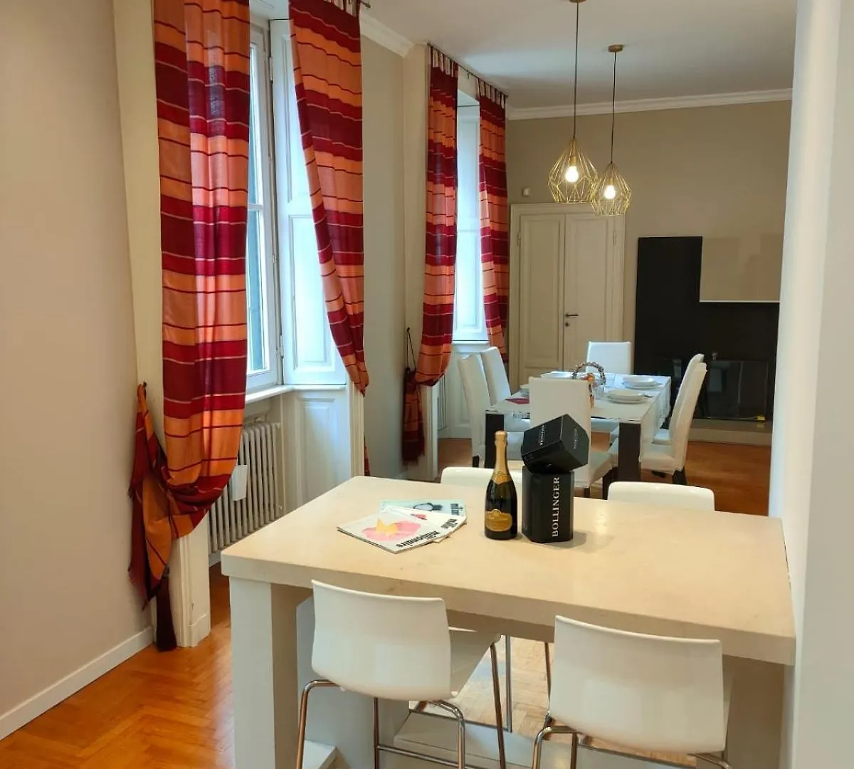 Esclusive & Elegant Loft, Duomo 10 Minutes Apartment Milan Italy